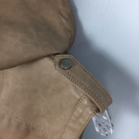 downtown Coalition Tan Vegan Leather Quilted Vest - Picture 12 of 16